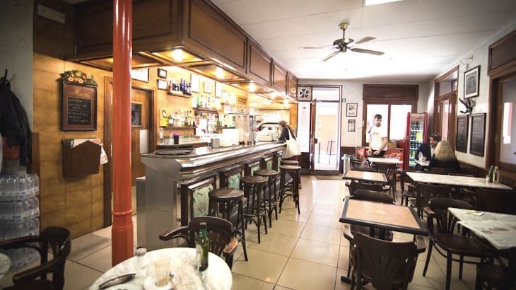 Interior del establecimiento emblemático Cafè Ca'n Martí