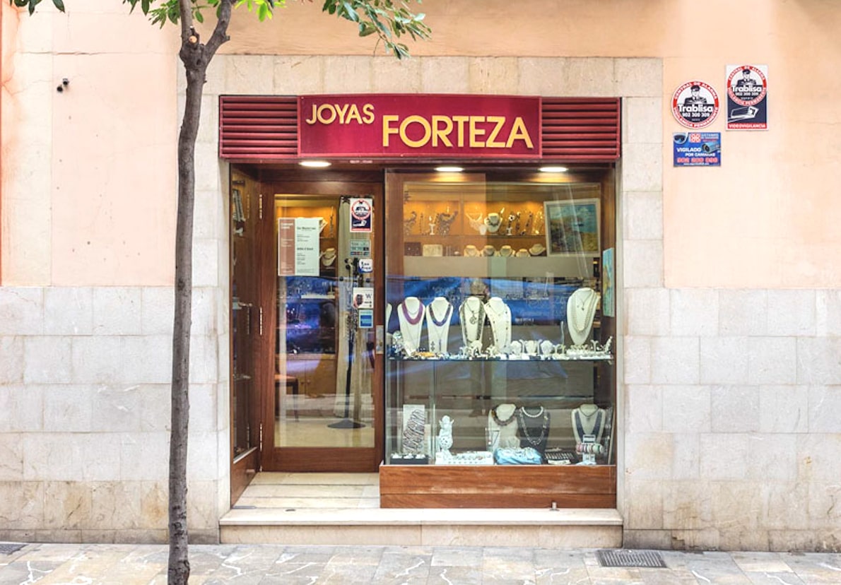 Façana de l'establiment emblemàtic Joyería Forteza