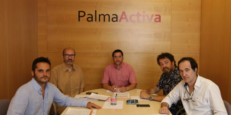 Primera presa de contacte entre PalmaActiva i AFEDECO