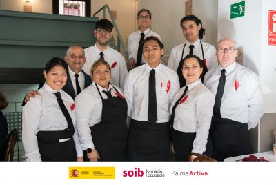 PalmaActiva ha format 19 alumnes en el certificat de professionalitat nivell 2 de Serveis de Bar i Cafeteria, gràcies a la convocatòria de subvencions “SOIB formació CP per a persones desocupades 2022-2025″