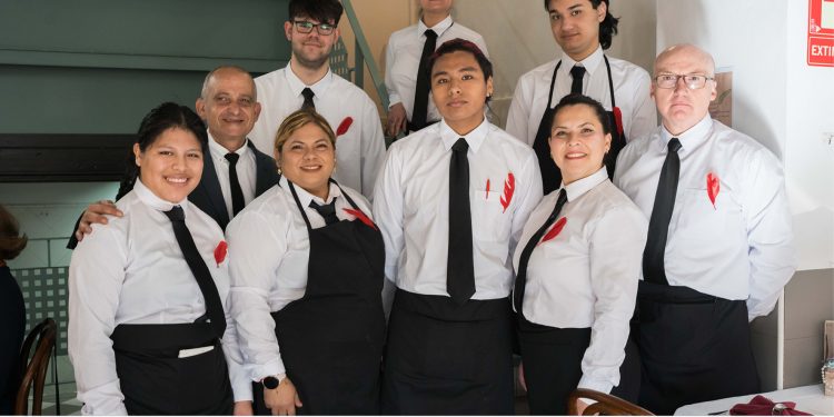 PalmaActiva ha formado a 19 alumnos en el certificado de profesionalidad nivel 2 de Servicios de Bar y Cafetería, gracias a la convocatoria de subvenciones «SOIB formación CP para personas desempleadas 2022-2025»