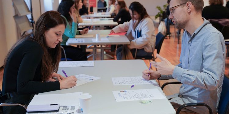 El Mes del Empleo de PalmaActiva pasa su ecuador con más de 2.200 entrevistas de trabajo realizadas